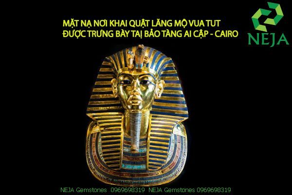 Mặt nạ chôn cất vua Tut Tut, được trung bày tại Bảo tàng Ai Cập, Cairo